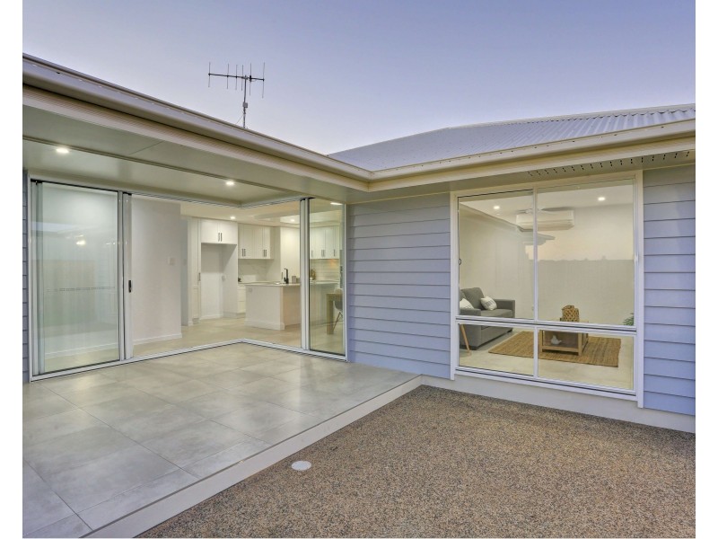 4 Beachside Circuit, Bargara QLD 4670