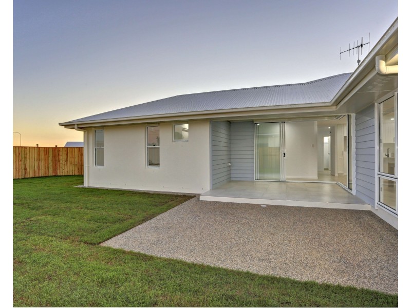4 Beachside Circuit, Bargara QLD 4670