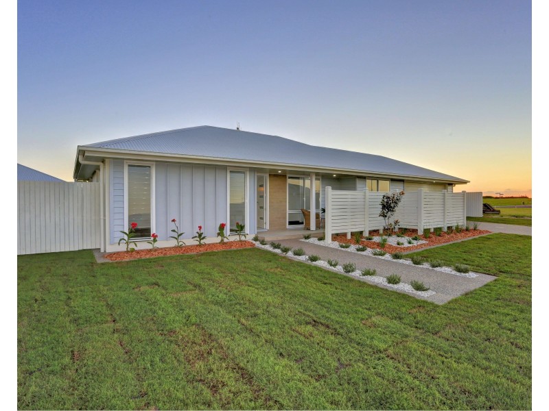 4 Beachside Circuit, Bargara QLD 4670