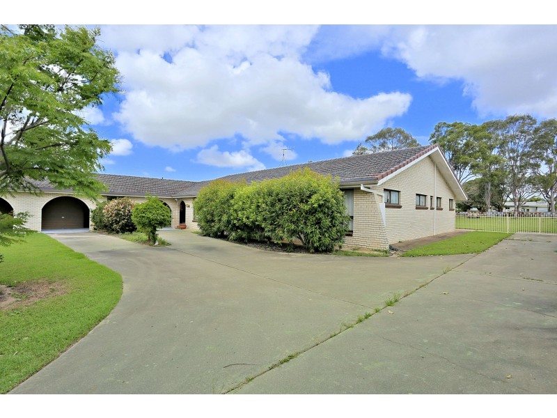 34 Takalvan St, Svensson Heights QLD 4670