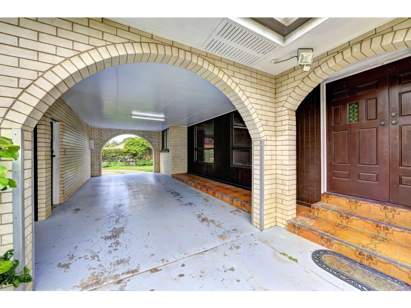 34 Takalvan St, Svensson Heights QLD 4670