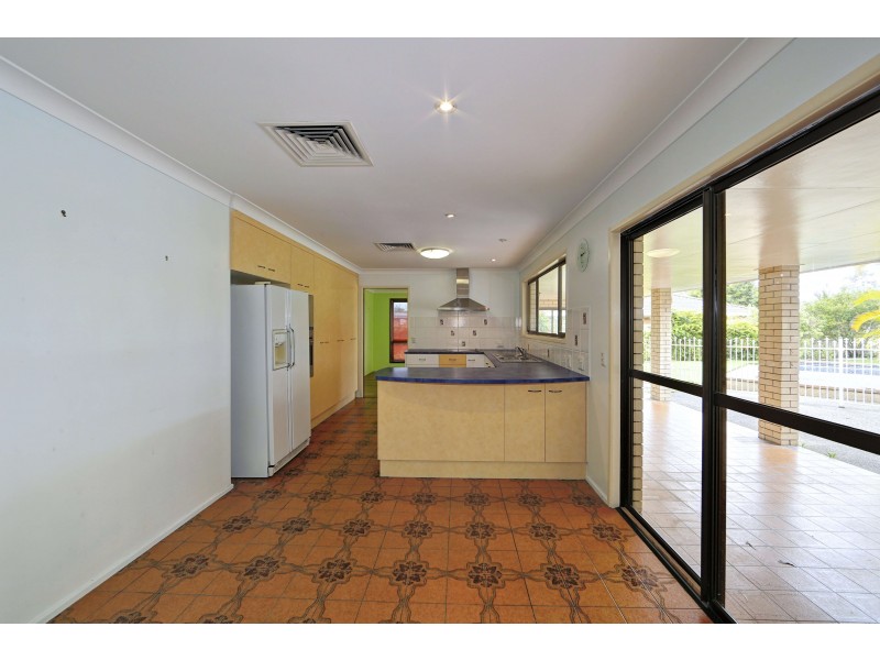 34 Takalvan St, Svensson Heights QLD 4670