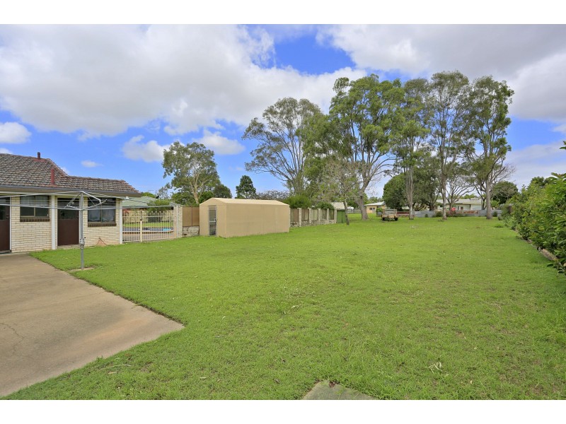 34 Takalvan St, Svensson Heights QLD 4670