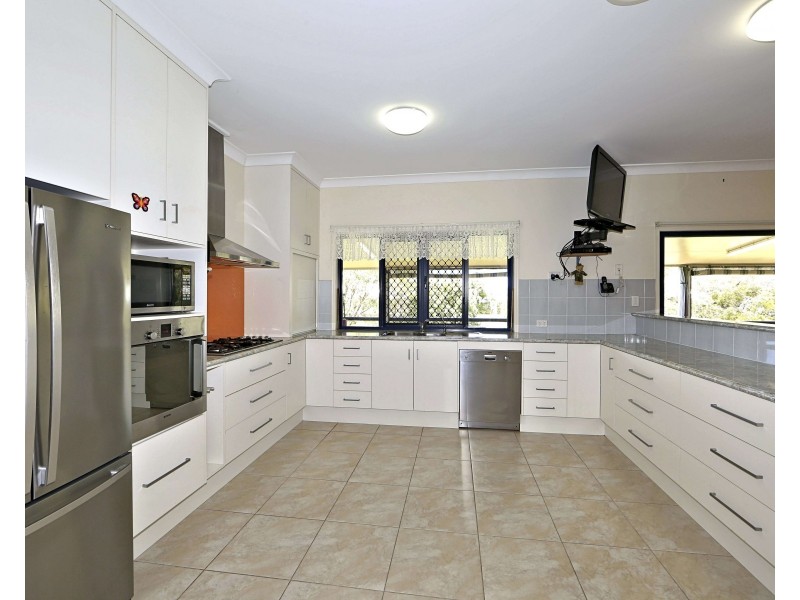 12 Kathleen Dr, Innes Park QLD 4670