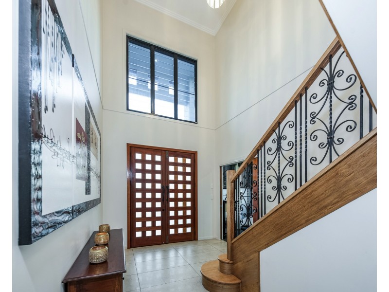 2 Panoramic Way, Bargara QLD 4670
