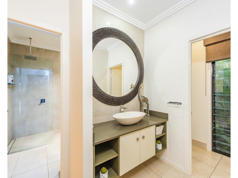 2 Panoramic Way, Bargara QLD 4670