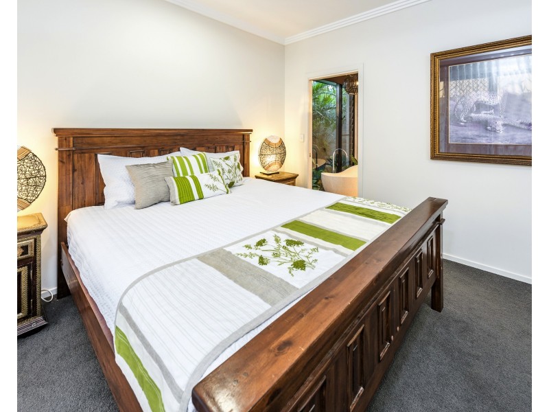 2 Panoramic Way, Bargara QLD 4670