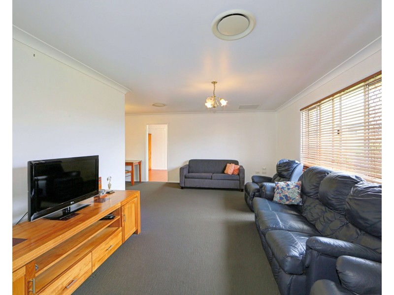 11 Amaroo Cres, Innes Park QLD 4670