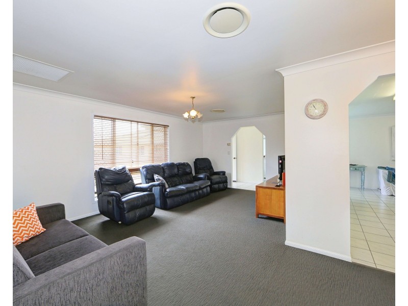 11 Amaroo Cres, Innes Park QLD 4670