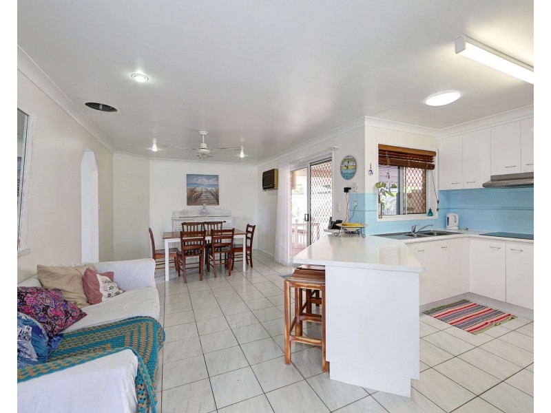 11 Amaroo Cres, Innes Park QLD 4670