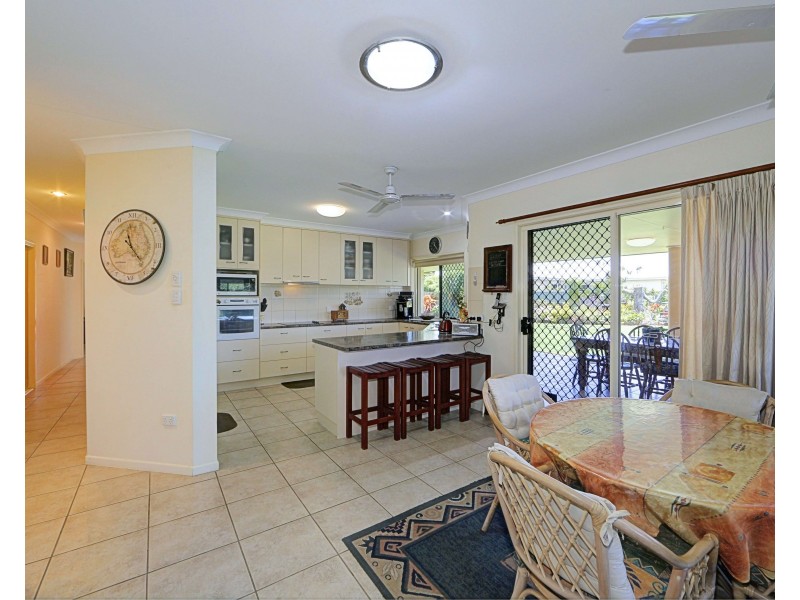 11 Francis Pl, Innes Park QLD 4670