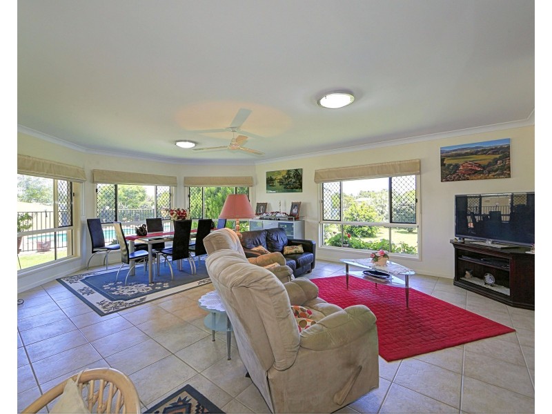 11 Francis Pl, Innes Park QLD 4670