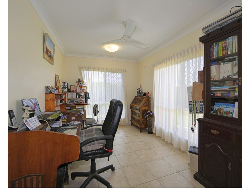 11 Francis Pl, Innes Park QLD 4670