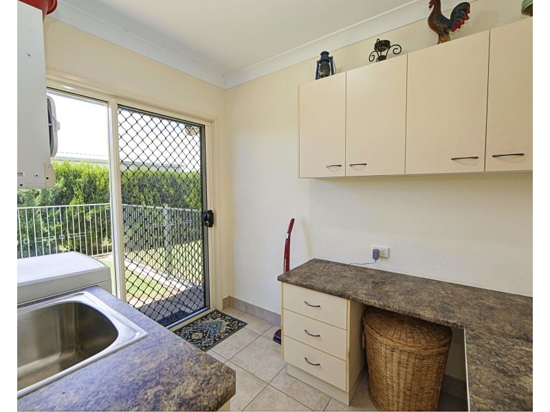 11 Francis Pl, Innes Park QLD 4670