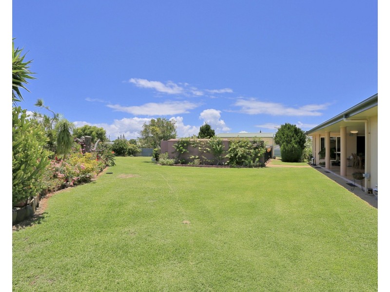 11 Francis Pl, Innes Park QLD 4670