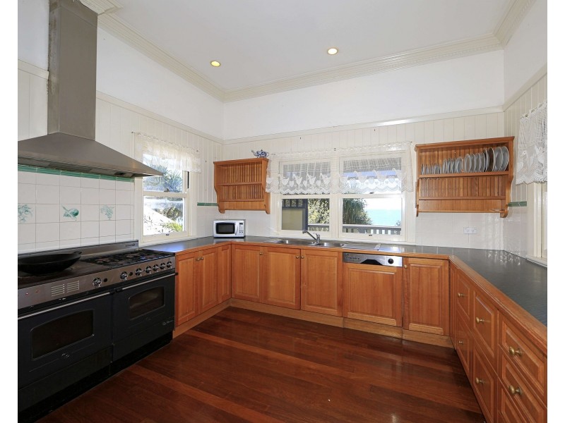 156 Barolin Esplanade, Coral Cove QLD 4670