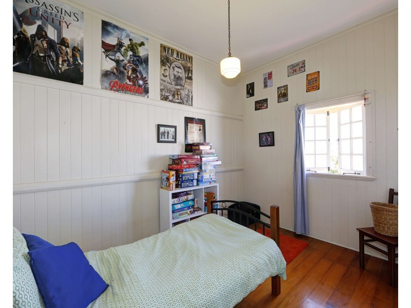 156 Barolin Esplanade, Coral Cove QLD 4670