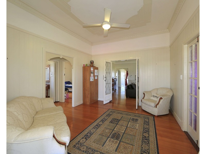 156 Barolin Esplanade, Coral Cove QLD 4670
