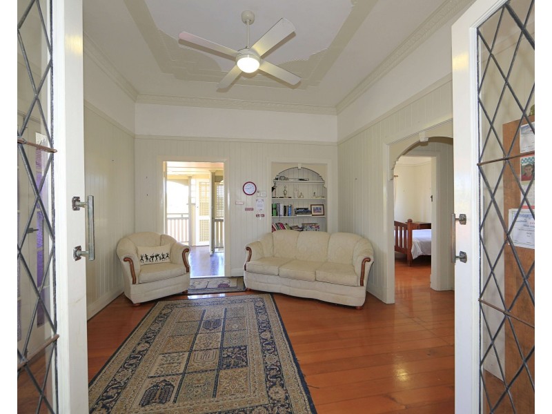 156 Barolin Esplanade, Coral Cove QLD 4670