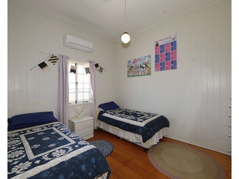 156 Barolin Esplanade, Coral Cove QLD 4670