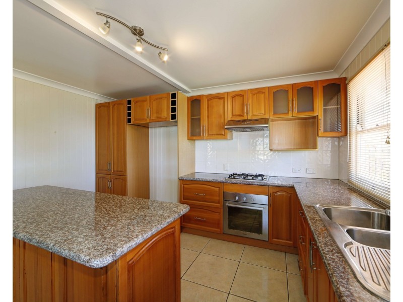 156 Barolin Esplanade, Coral Cove QLD 4670