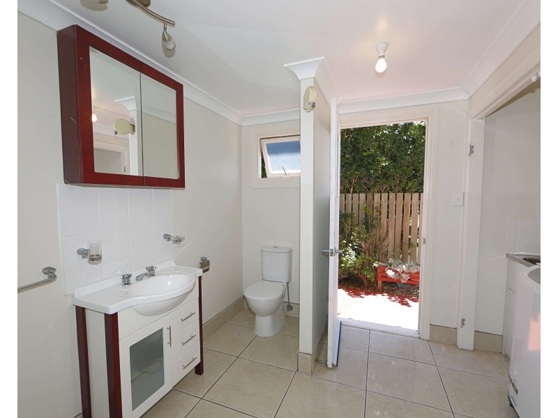 156 Barolin Esplanade, Coral Cove QLD 4670