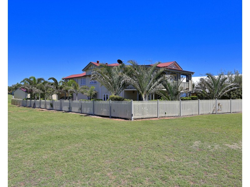 156 Barolin Esplanade, Coral Cove QLD 4670