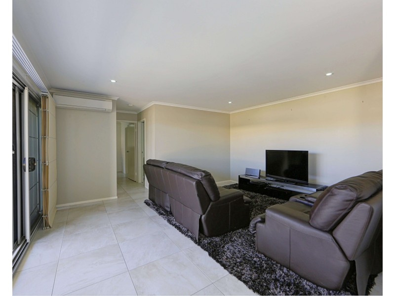 2/27 Holland St, Bargara QLD 4670