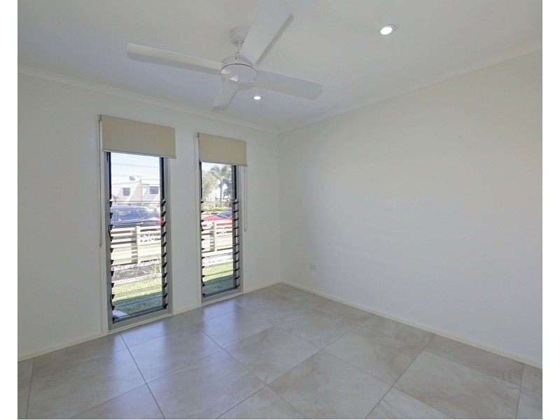 2/27 Holland St, Bargara QLD 4670