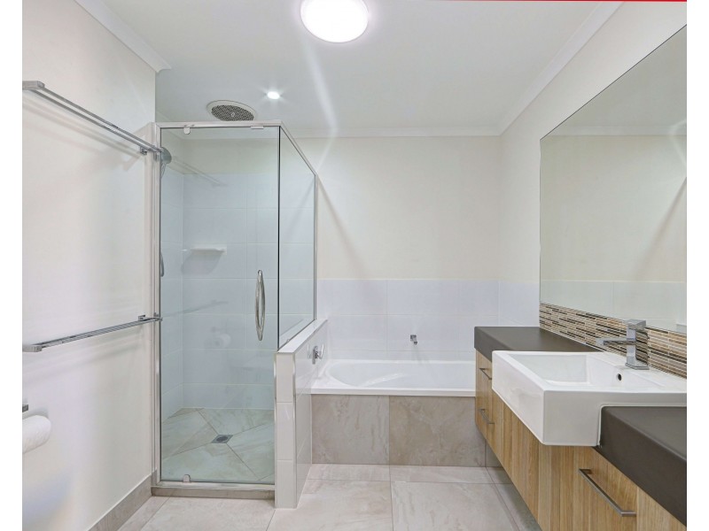 2/27 Holland St, Bargara QLD 4670