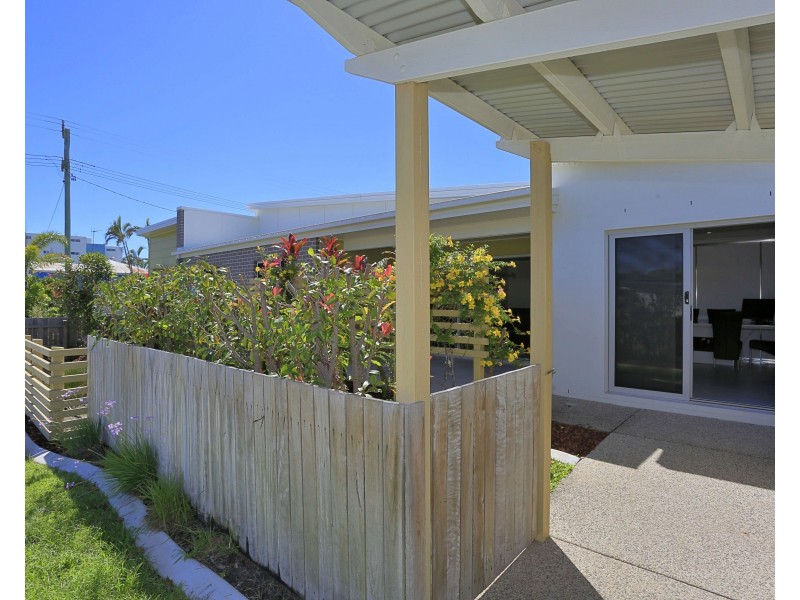 2/27 Holland St, Bargara QLD 4670