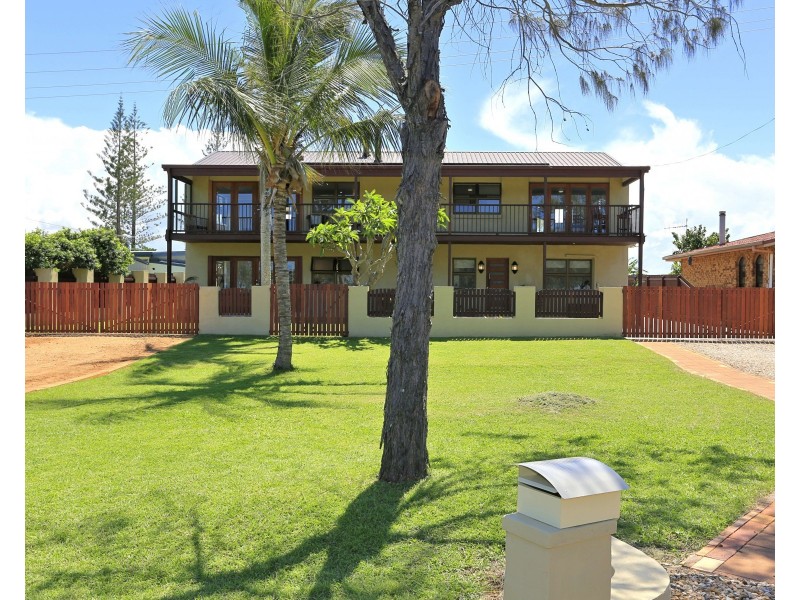 114 Esplanade, Elliott Heads QLD 4670