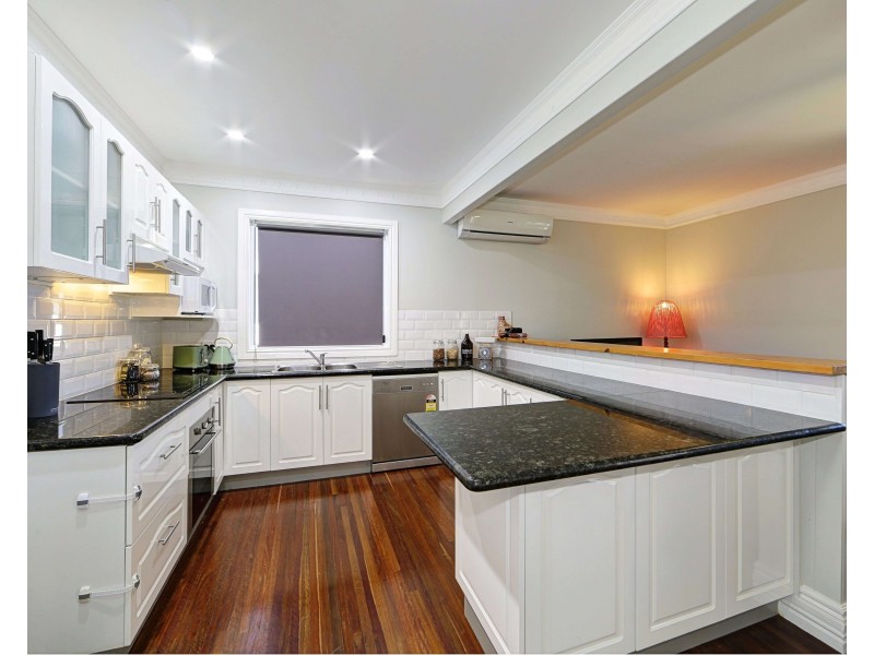 7 Sims Rd, Avenell Heights QLD 4670