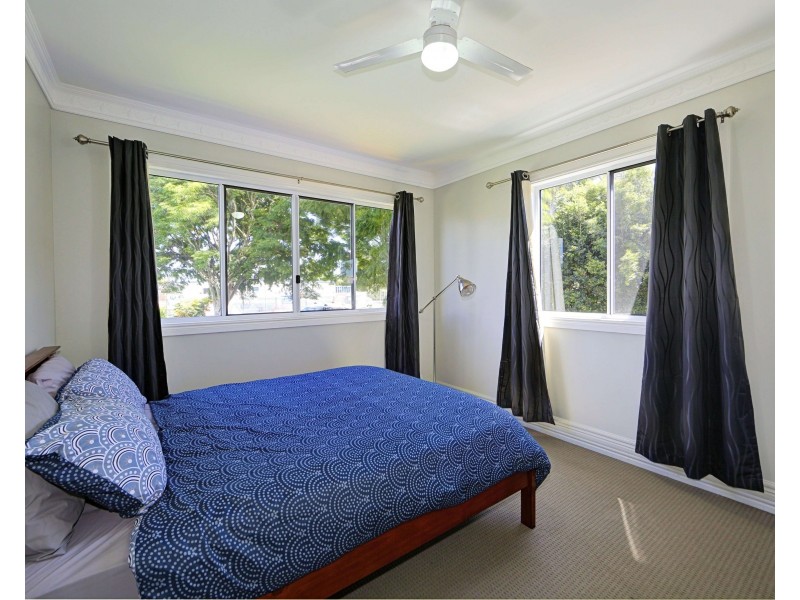 7 Sims Rd, Avenell Heights QLD 4670