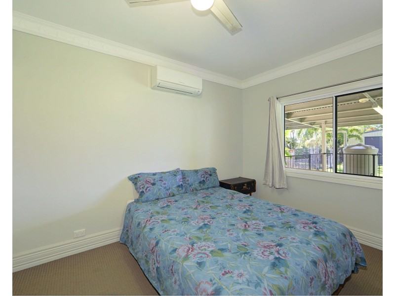 7 Sims Rd, Avenell Heights QLD 4670