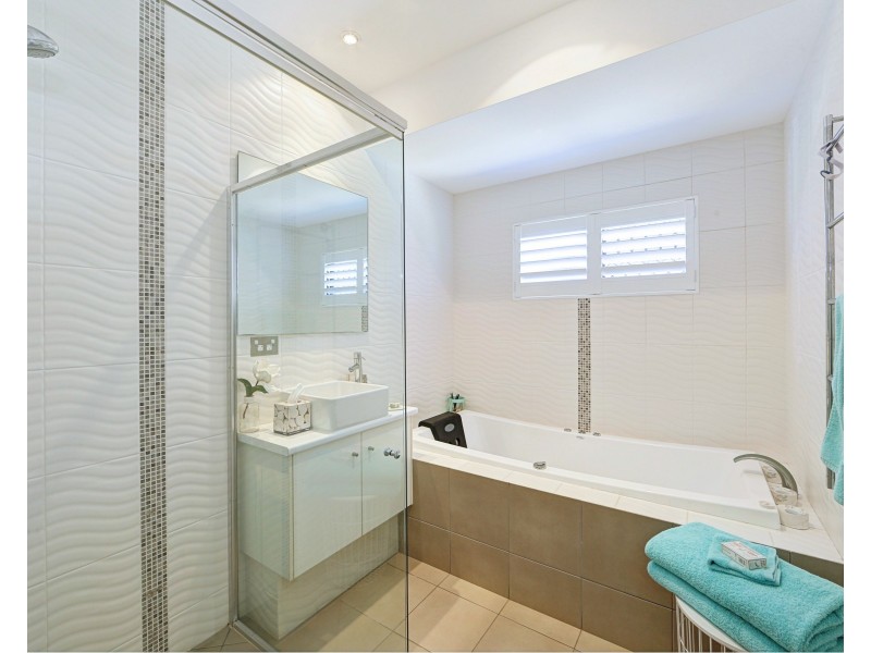2/31 Miller Street, Bargara QLD 4670