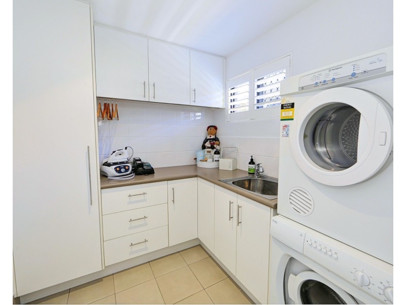 2/31 Miller Street, Bargara QLD 4670