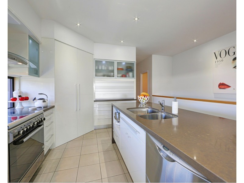 2/31 Miller Street, Bargara QLD 4670