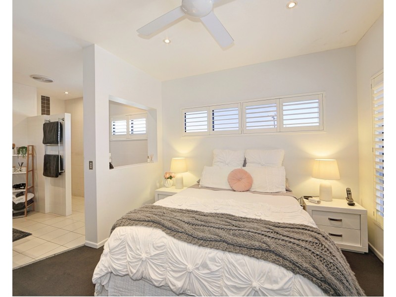 2/31 Miller Street, Bargara QLD 4670