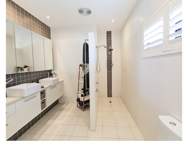 2/31 Miller Street, Bargara QLD 4670