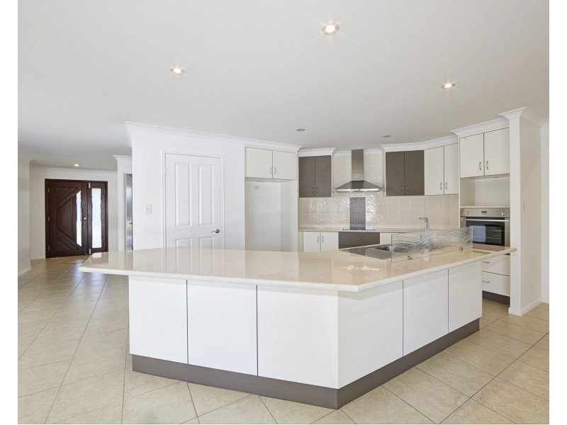 13 Baker Finch Drive, Bargara QLD 4670