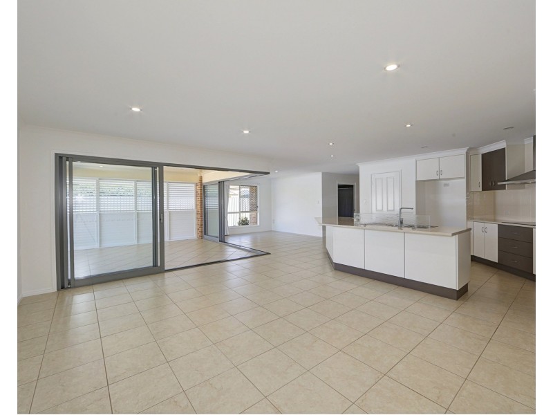 13 Baker Finch Drive, Bargara QLD 4670