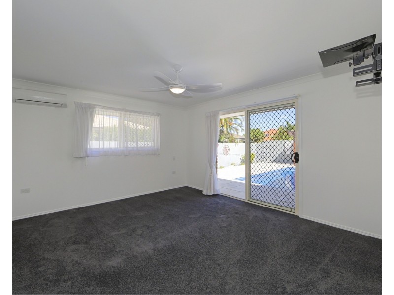 13 Baker Finch Drive, Bargara QLD 4670