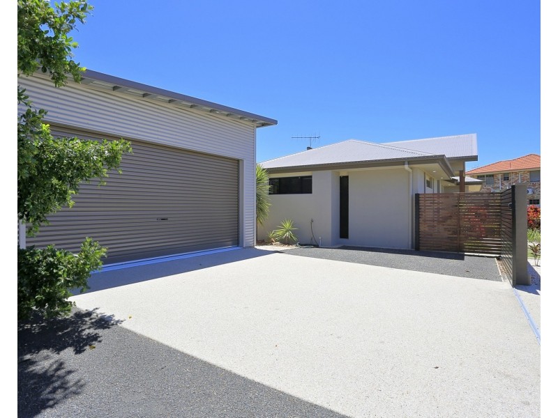 10 Amronel Cl, Innes Park QLD 4670