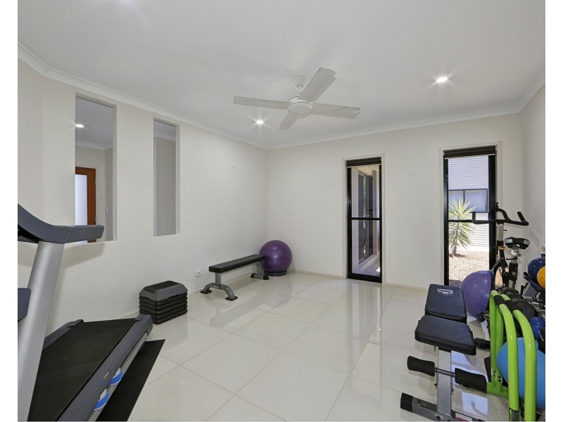 10 Amronel Cl, Innes Park QLD 4670