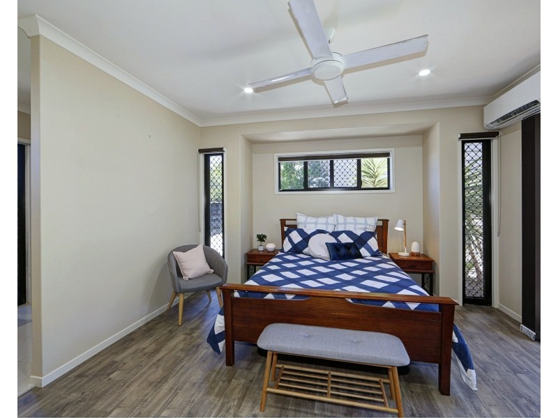 10 Amronel Cl, Innes Park QLD 4670