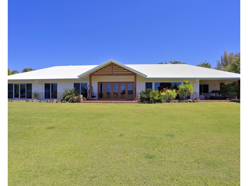 231 Shelley St, Burnett Heads QLD 4670