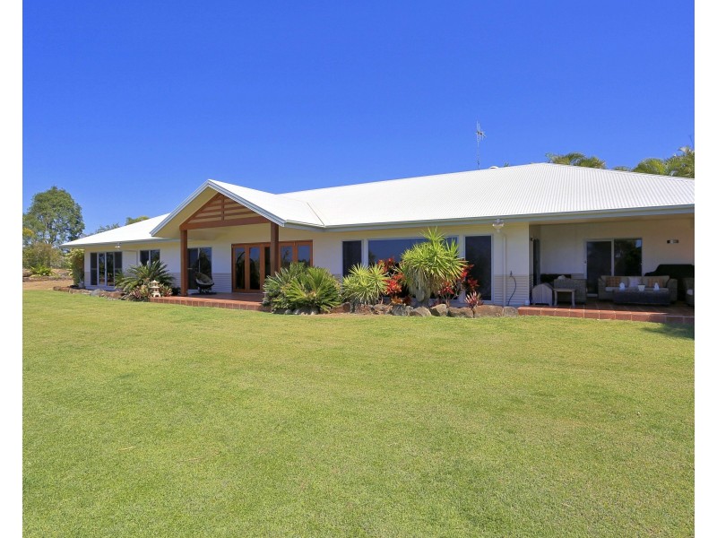 231 Shelley St, Burnett Heads QLD 4670