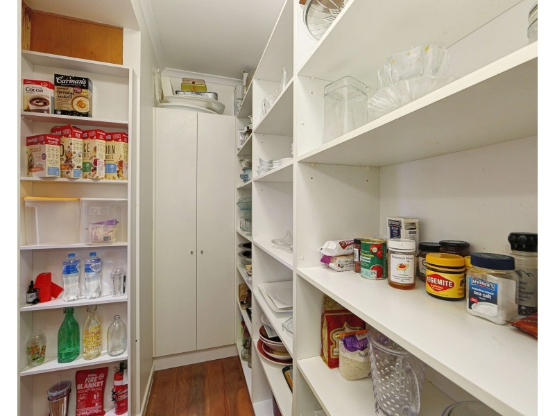 231 Shelley St, Burnett Heads QLD 4670