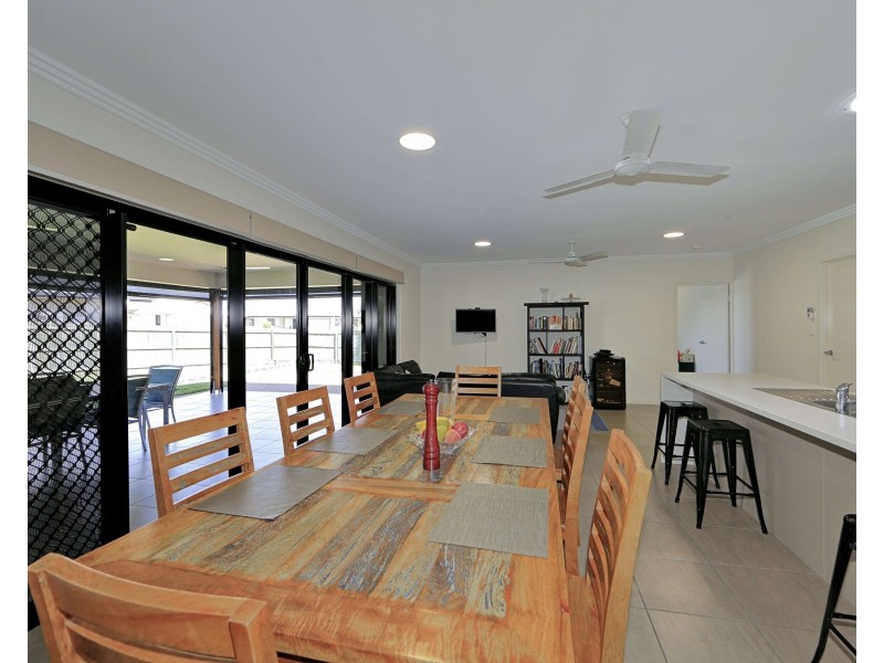 1 Augusta Ct, Bargara QLD 4670